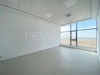 Un étage de bureaux neuf vue lac à louer - 4