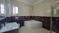 villa s+4 avec piscine à La Marsa - 14