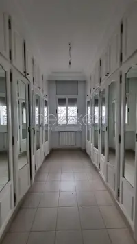 Villa s+4 avec jardin - 9