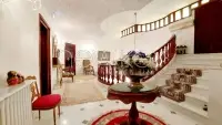 Villa S+5 vide ou meublée à Gammarth - 3