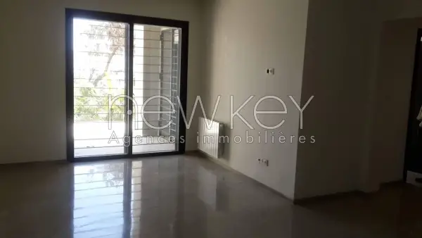 Bel appartement S+2 à la Marsa