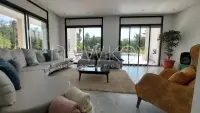 Un magnifique rez-de-chaussée meublé au Golf - 6