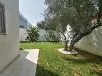 A vendre une villa s+5 avec piscine à Gammarth - 3