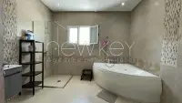 A vendre une villa s+5 avec piscine à Gammarth - 13
