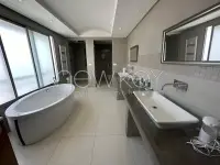 Villa moderne avec piscine et jardin à vendre aux Jardins de Carthage - 10