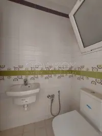 Appartement à usage de bureau A+3 - 7