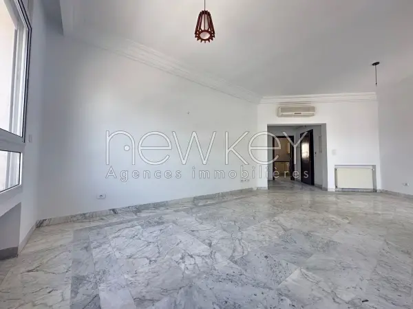 Appartement S+2 à louer au lac 2