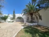 Une Villa de Maître à louer à La Soukra - 2