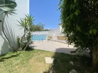 Villa avec piscine et jardin à usage bureautique à louer au Lac 2 - 2