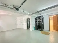 Un Triplex usage bureautique avec jardin à louer au Lac 1 - 8