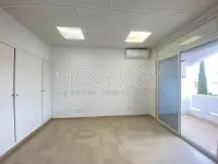 Un Triplex usage bureautique avec jardin à louer au Lac 1 - 3