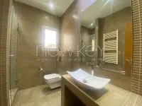 Villa avec piscine et jardin à louer au Lac 2 - 8