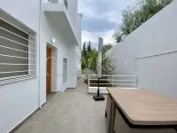 Villa avec piscine et jardin à louer au Lac 2 - 6