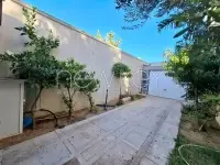 Une Coquette Villa S+4 avec piscine à vendre à La Soukra - 13