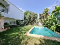 Villa s+4 avec piscine à la Marsa - 8