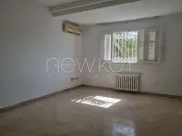Villa s+4 avec piscine à la Marsa - 4