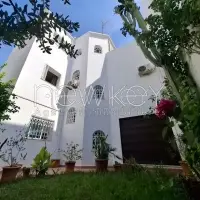 Une Belle Villa S+5 avec jardin à louer à L'Aouina - 11