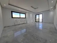 Un Superbe Etage de Villa à louer à La Soukra - 2