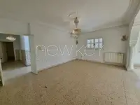 Etage de villa s+4 à la Marsa - 5