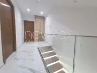 Une Villa S+5 avec piscine à vendre à La Soukra - 8