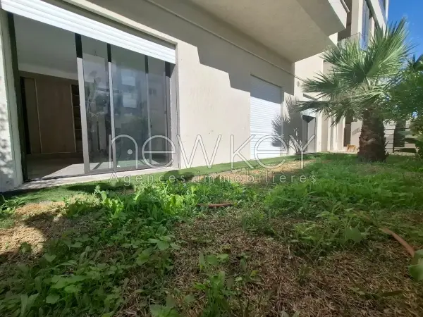 Un Appartement S+2 avec jardin à louer à Ain Zaghouan Nord