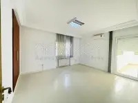 Villa avec piscine et jardin à louer au Berge du Lac 2 - 9