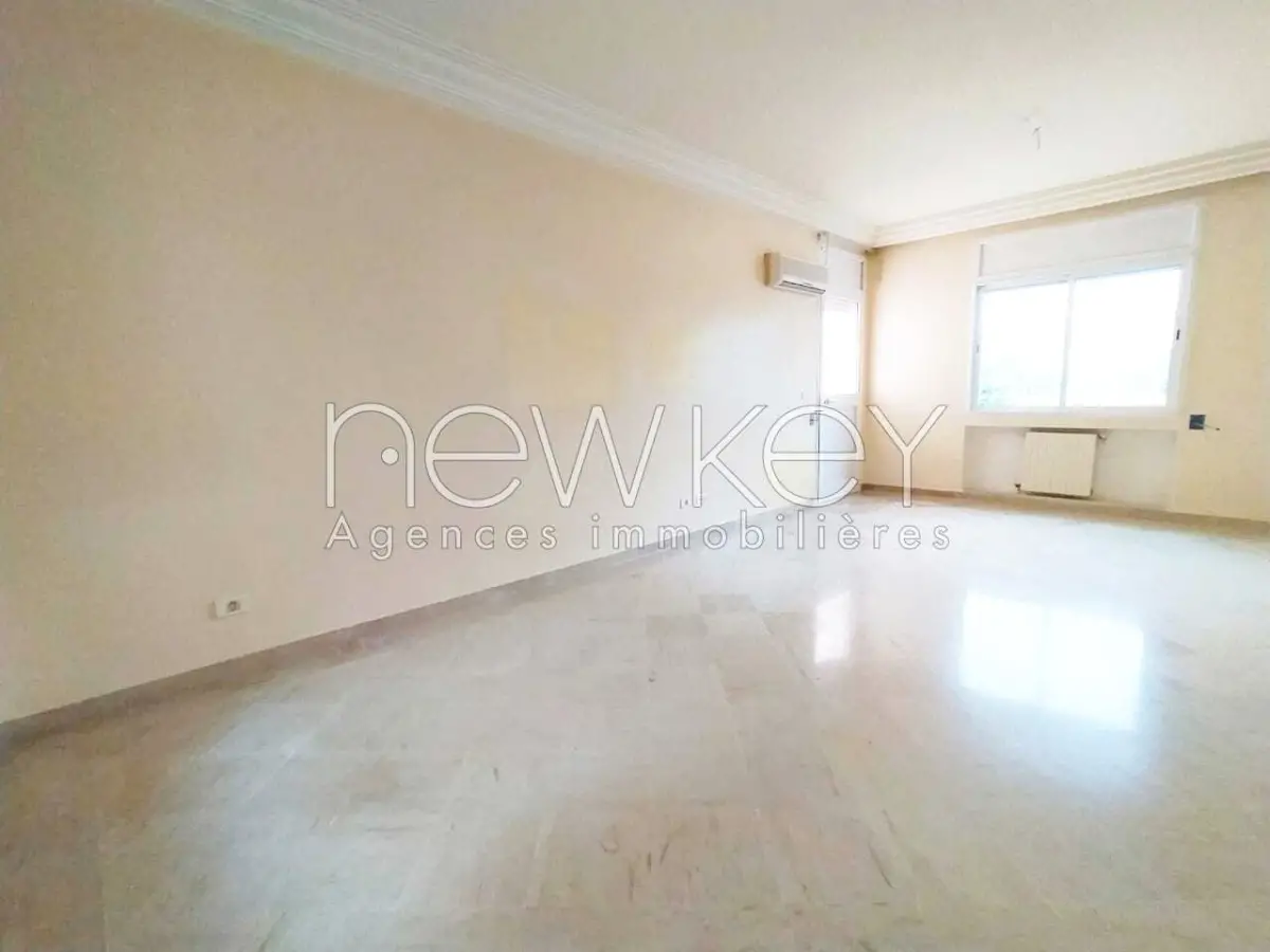 Duplex S3 à louer à La Soukra