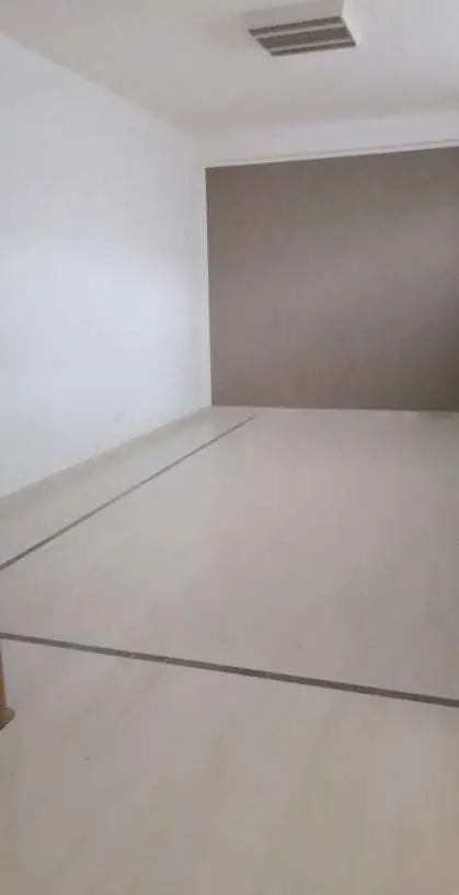 Bureau à la Soukra