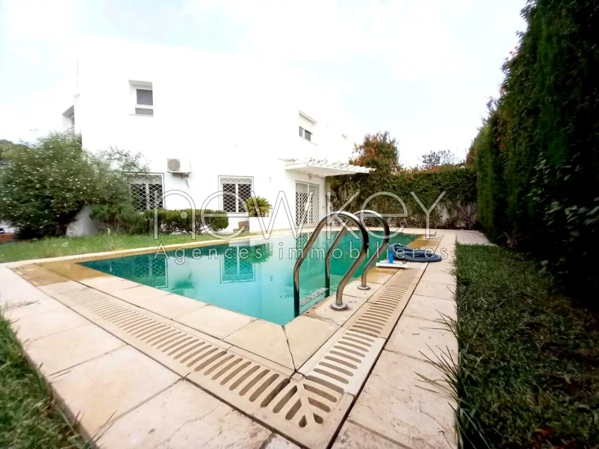 Magnifique villa s+5 La Marsa