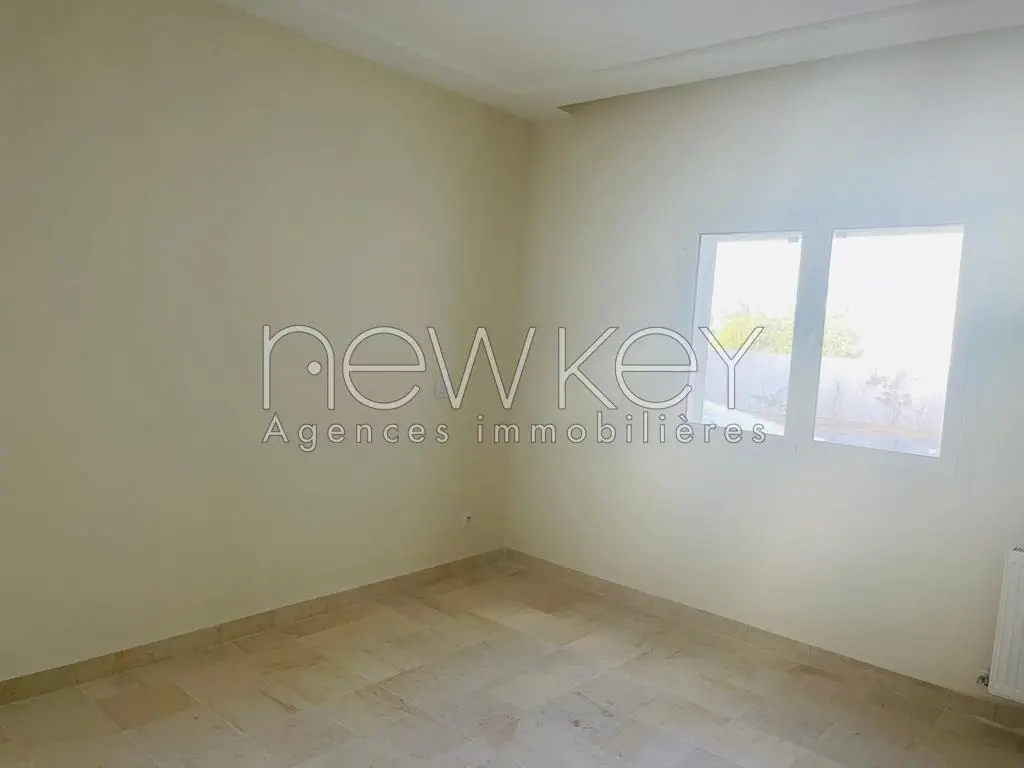 Appartement S1 à vendre à La Soukra