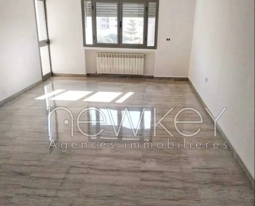 Appartement S3 à vendre à Ain Zaghouan Nord