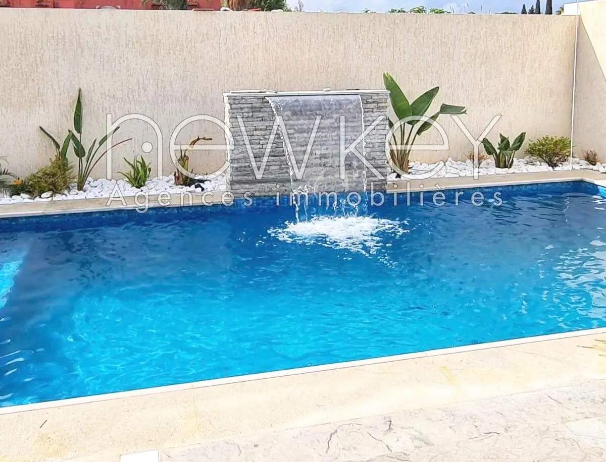 Une Villa Neuve S4 à La Soukra