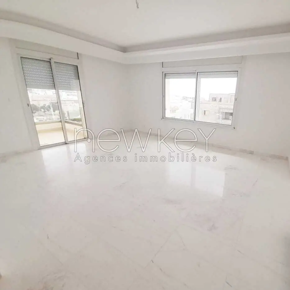 Bel Appartement S3 à vendre à Ain Zaghouan Nord
