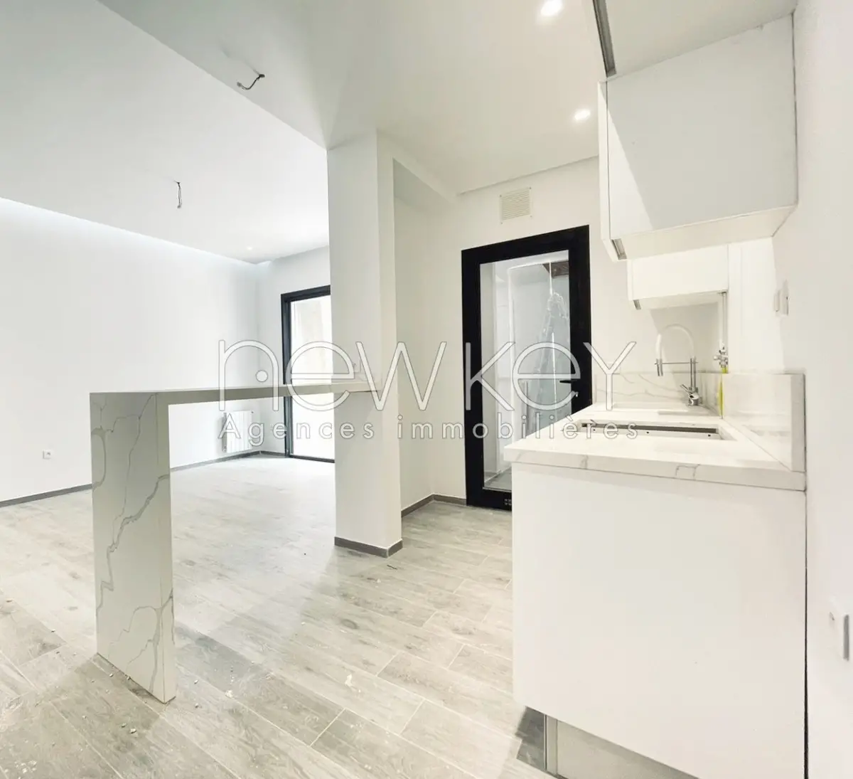 Coquet appartement S1 à vendre aux Berges du Lac 2