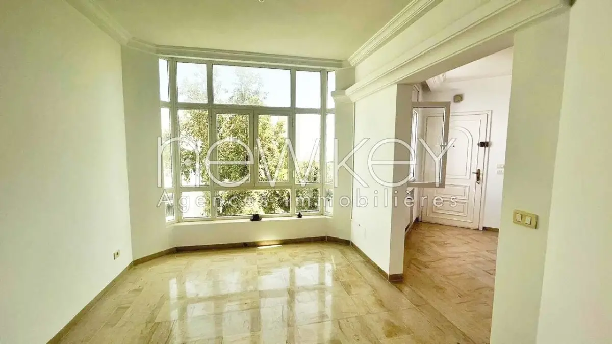 Appartement S+3 à louer à La Soukra