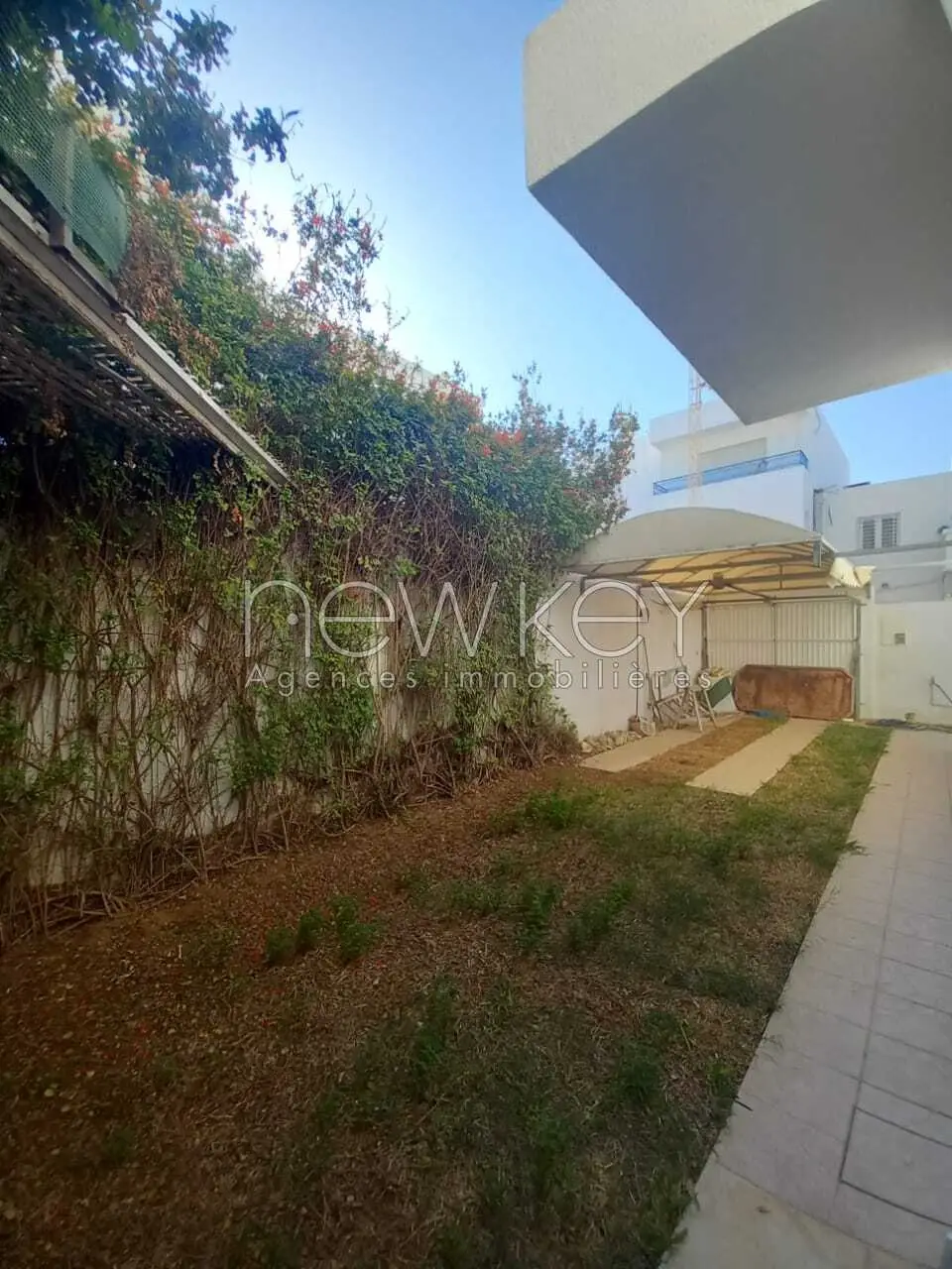 Superbe Villa s+4 a la Marsa