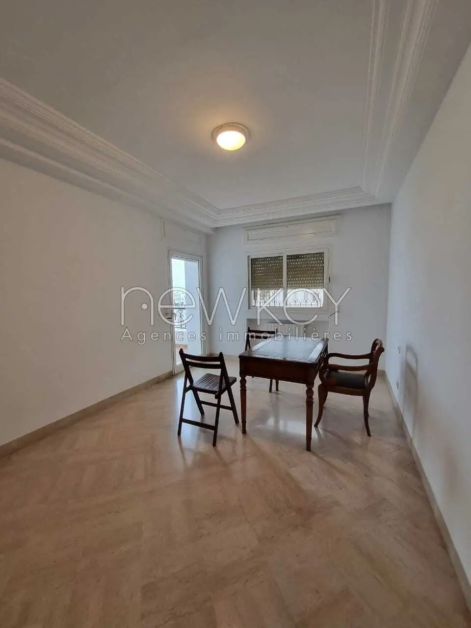 Appartement s+4 à la Marsa