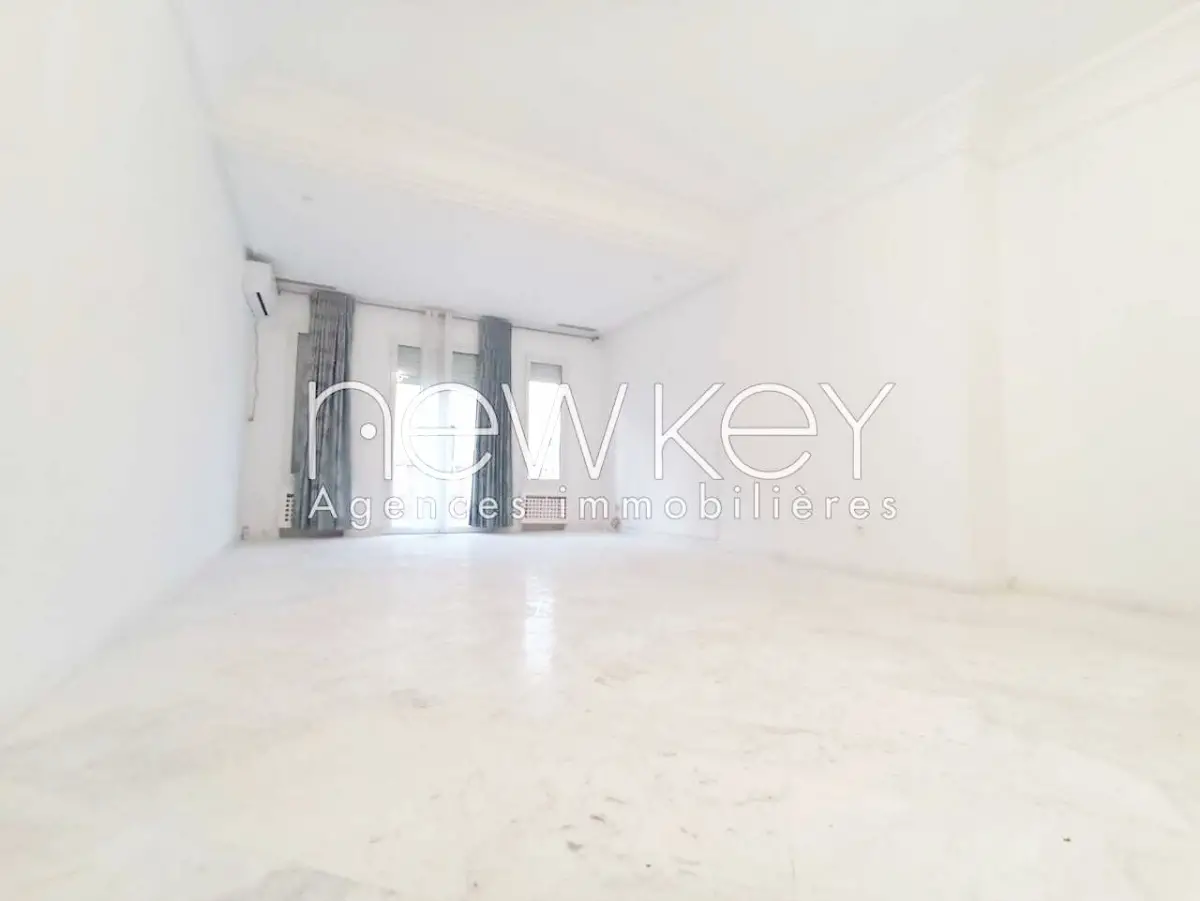 Appartement S3 meublé à louer aux berges du lac 2