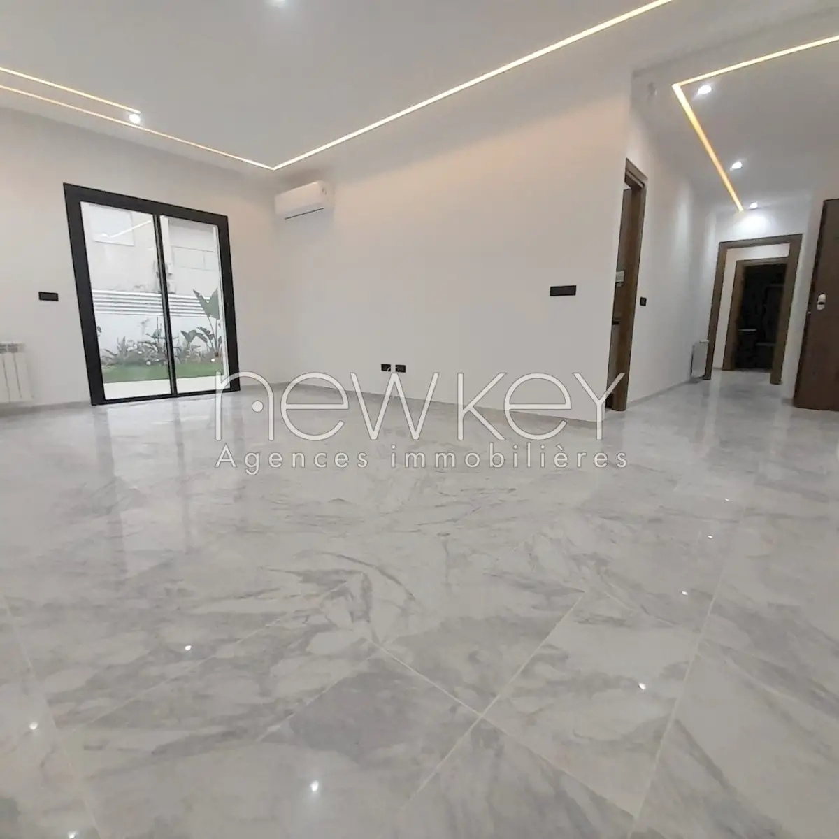 Appartement S+2 Direct promoteur avec jardin à La Nouvelle soukra