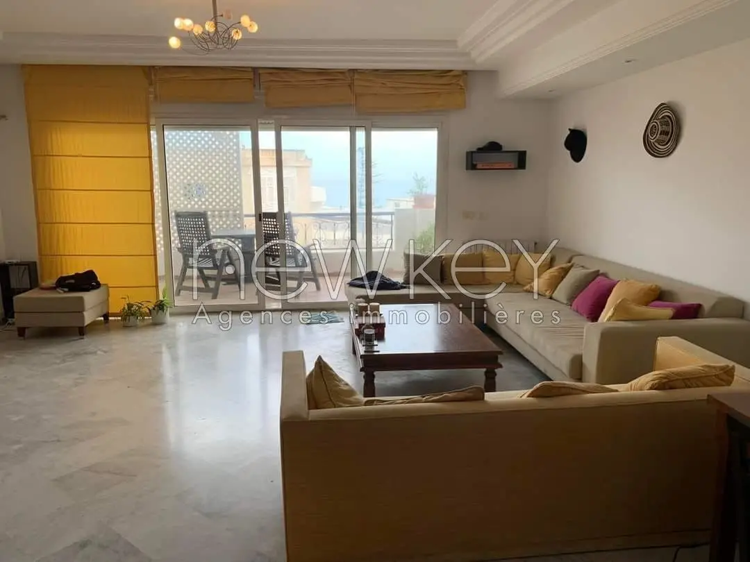 Appartement s+3 vue sur mer à la Marsa