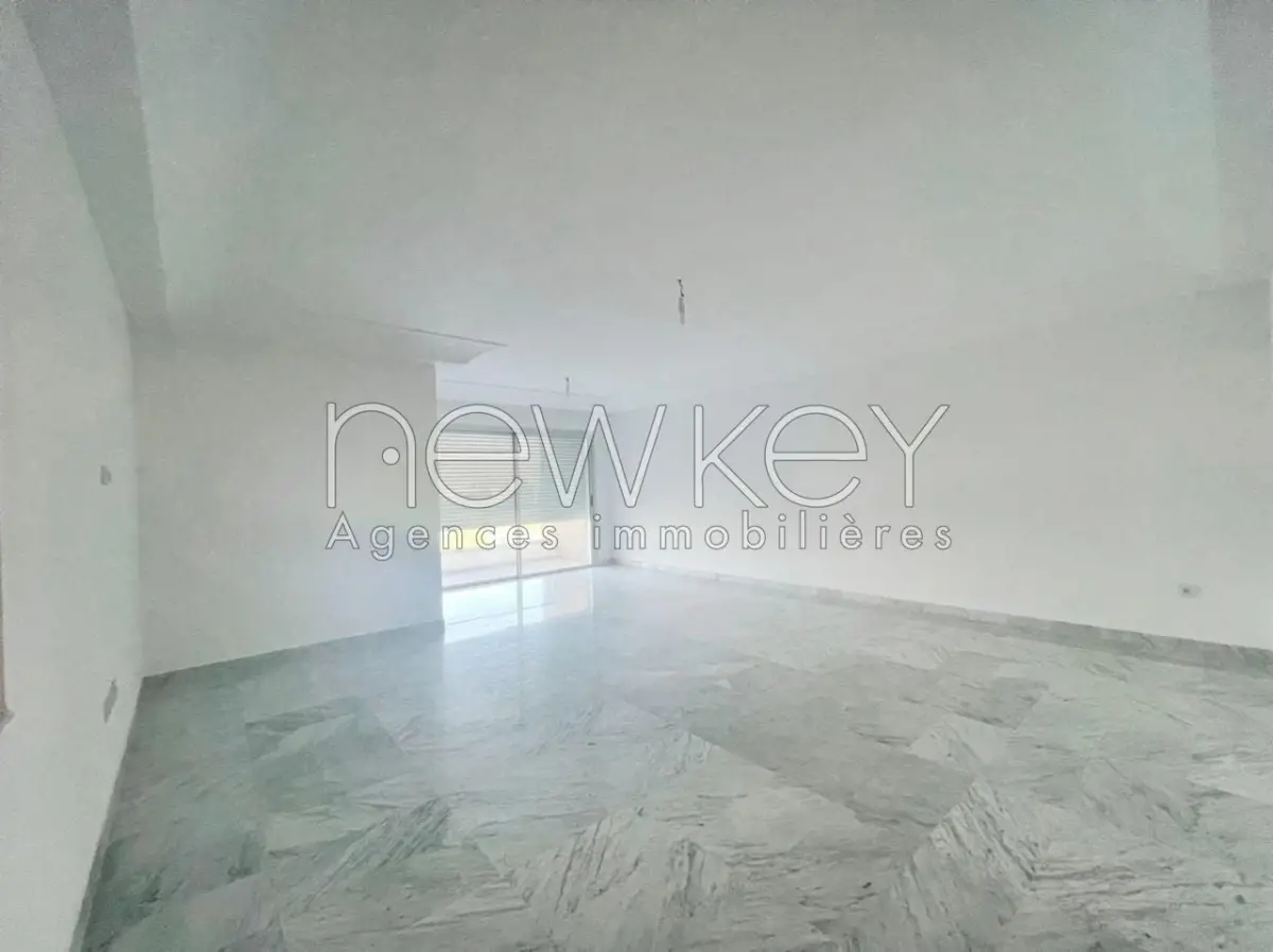 Un Appartement S+3 à louer à Ain Zaghouan Nord
