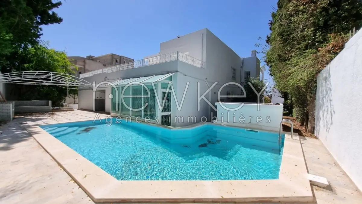 Magnifique villa S 5 à Gammarth