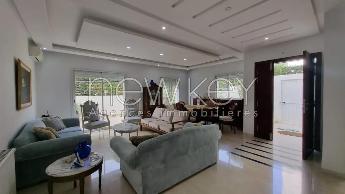 Triplex s+4 avec Jardin à cité el Khalil