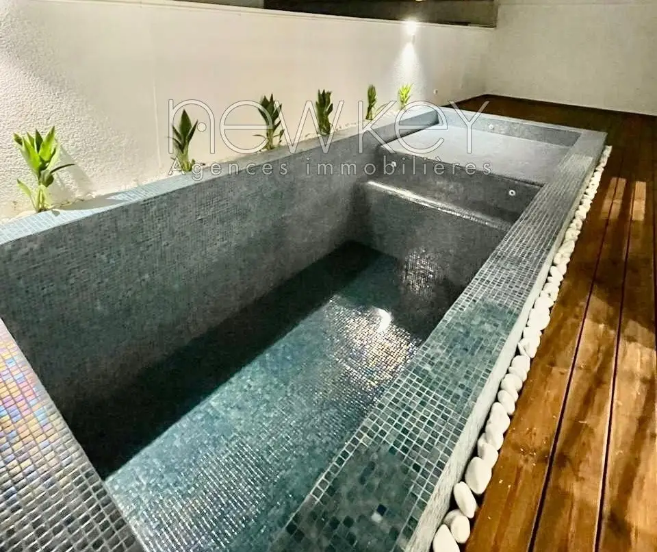 Magnifique villa s+5 à la Marsa