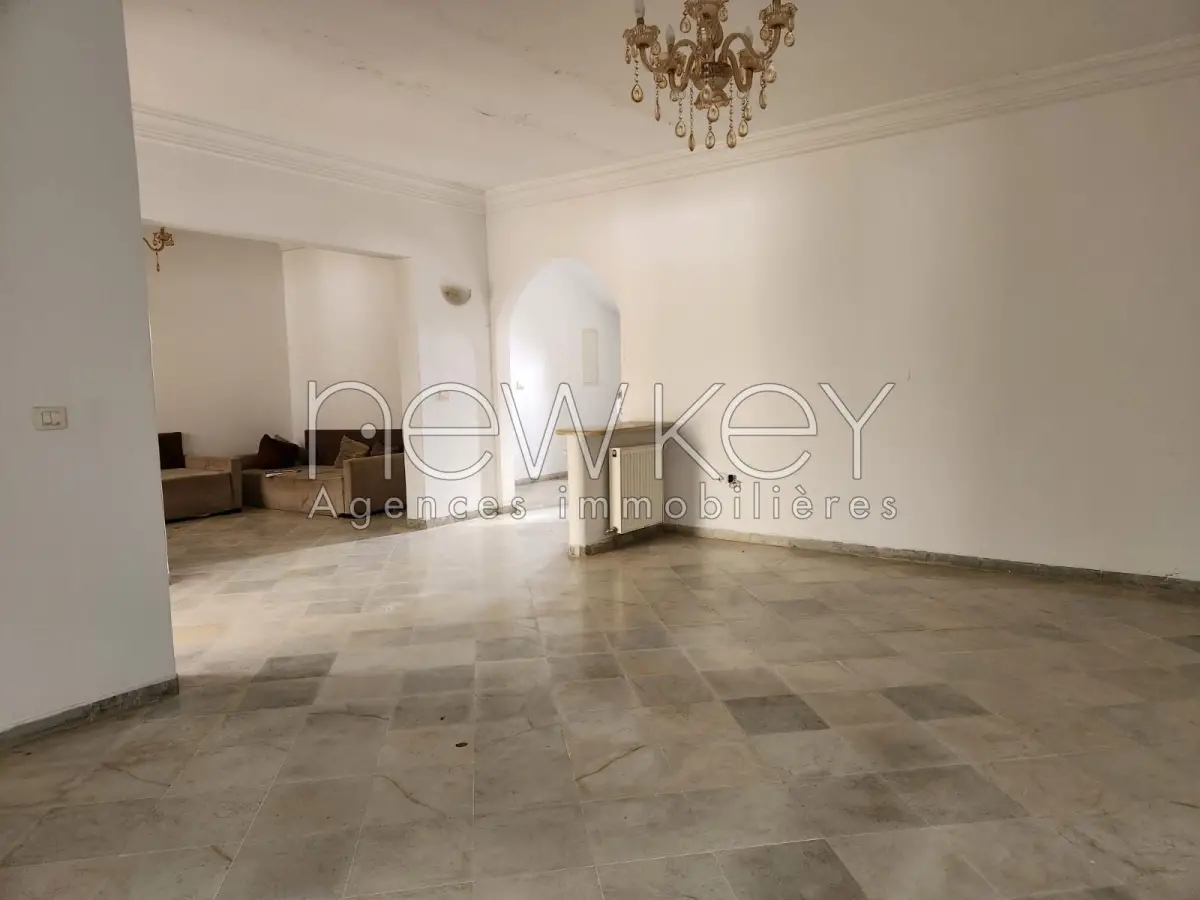 Duplex s+3 à la Marsa