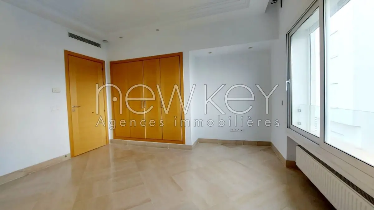 Un appartement S+3 a Gammarth
