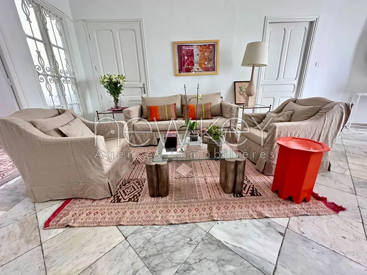 Villa s+3 meublée au cœur de la Marsa