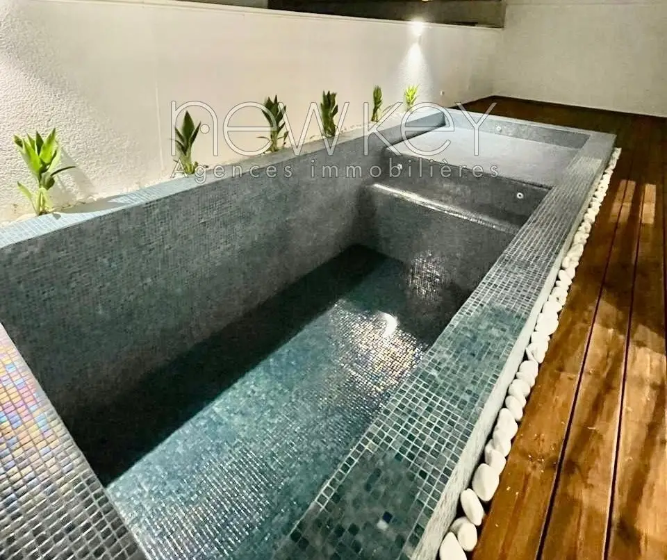 Magnifique villa s+5 à la Marsa