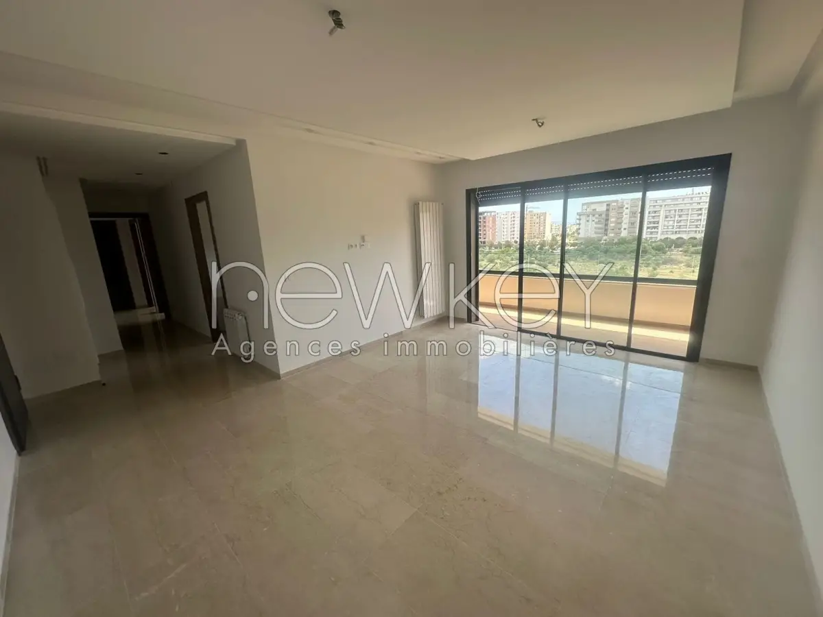 Appartement S2 vue dégagée à louer aux Jardins de Carthage