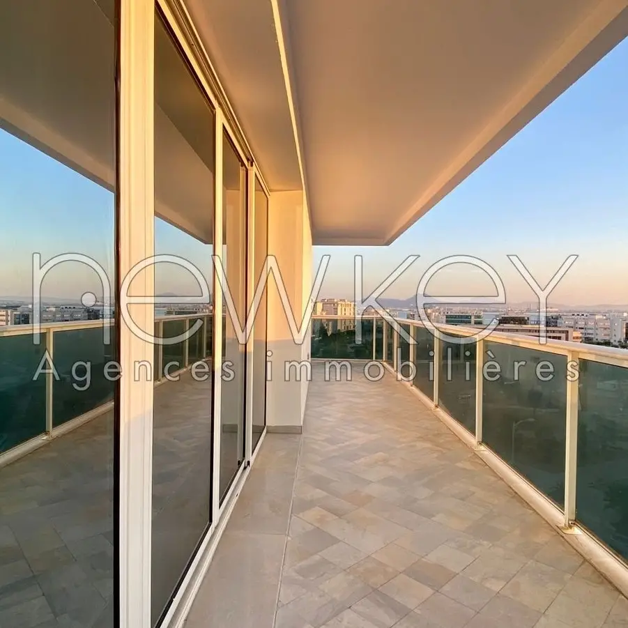 Appartement S+3 à louer au lac 2